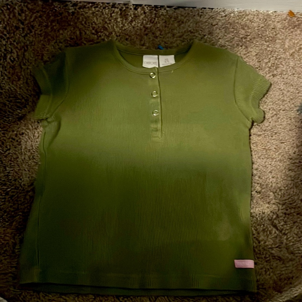 Green shirt